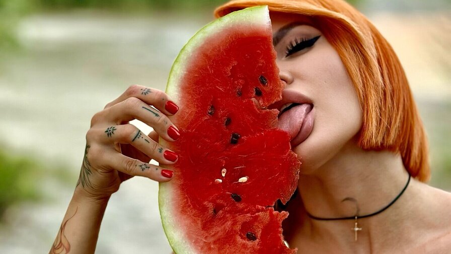 LeelooVoss