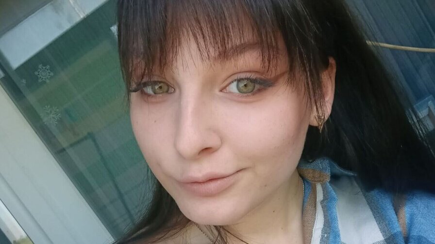 LuxeLola