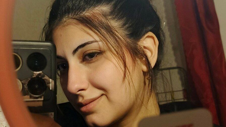 StelaBush